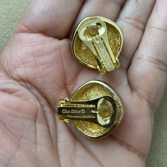 vintage Christian Dior gold crystal clip earrings - Picture 10 of 12